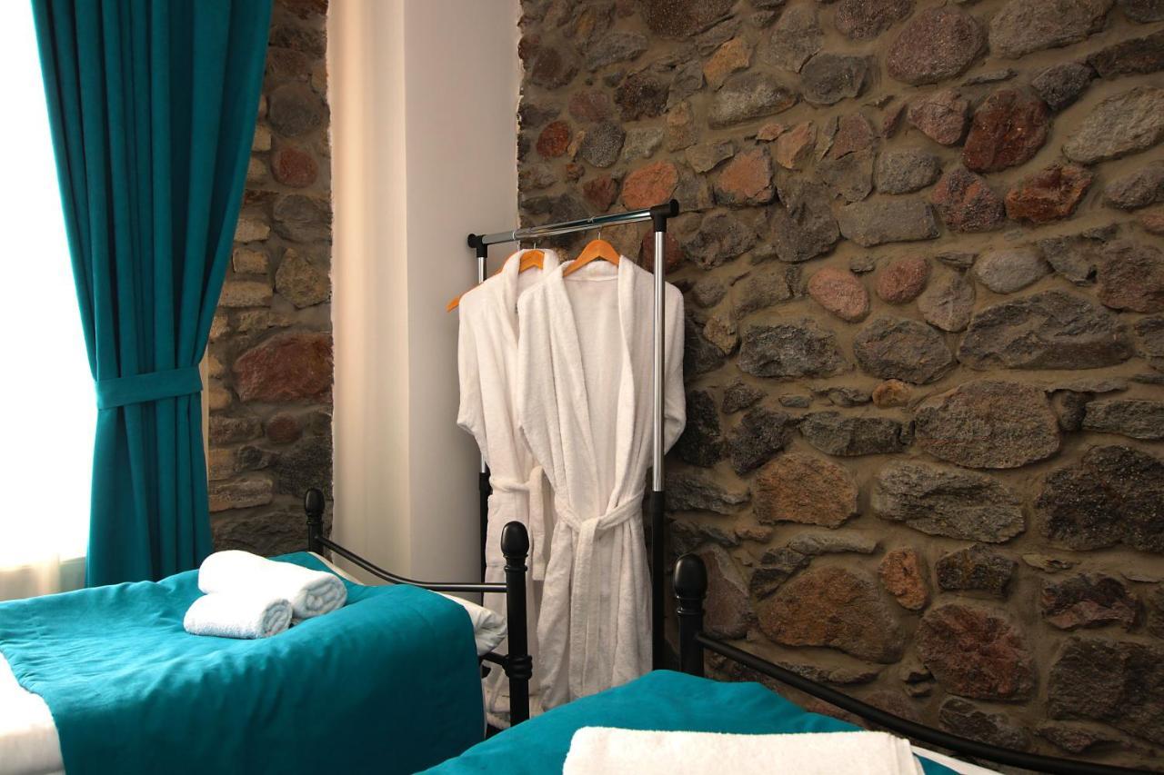 Mood Hotel Kazbegi Exterior foto
