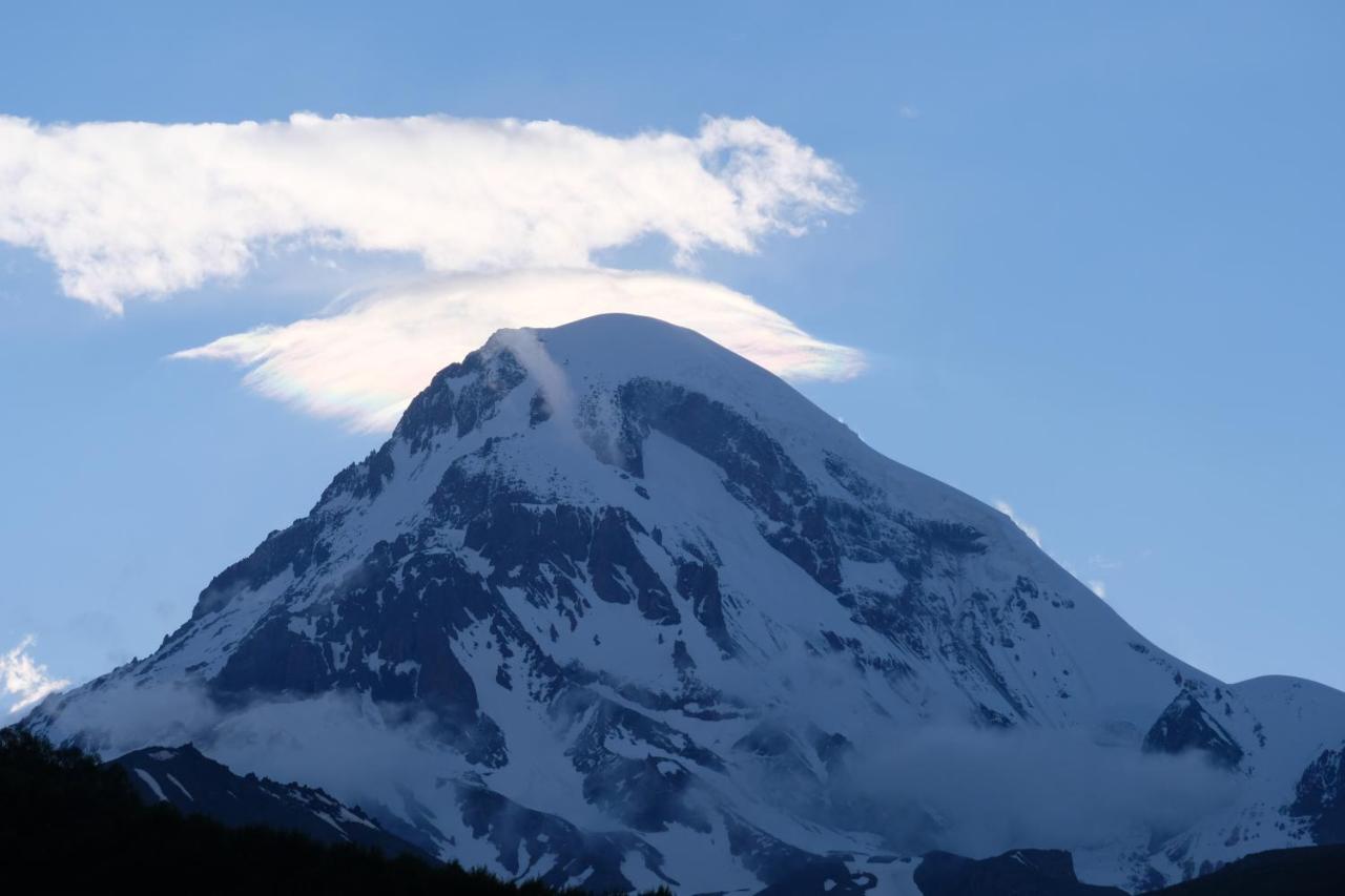 Mood Hotel Kazbegi Exterior foto