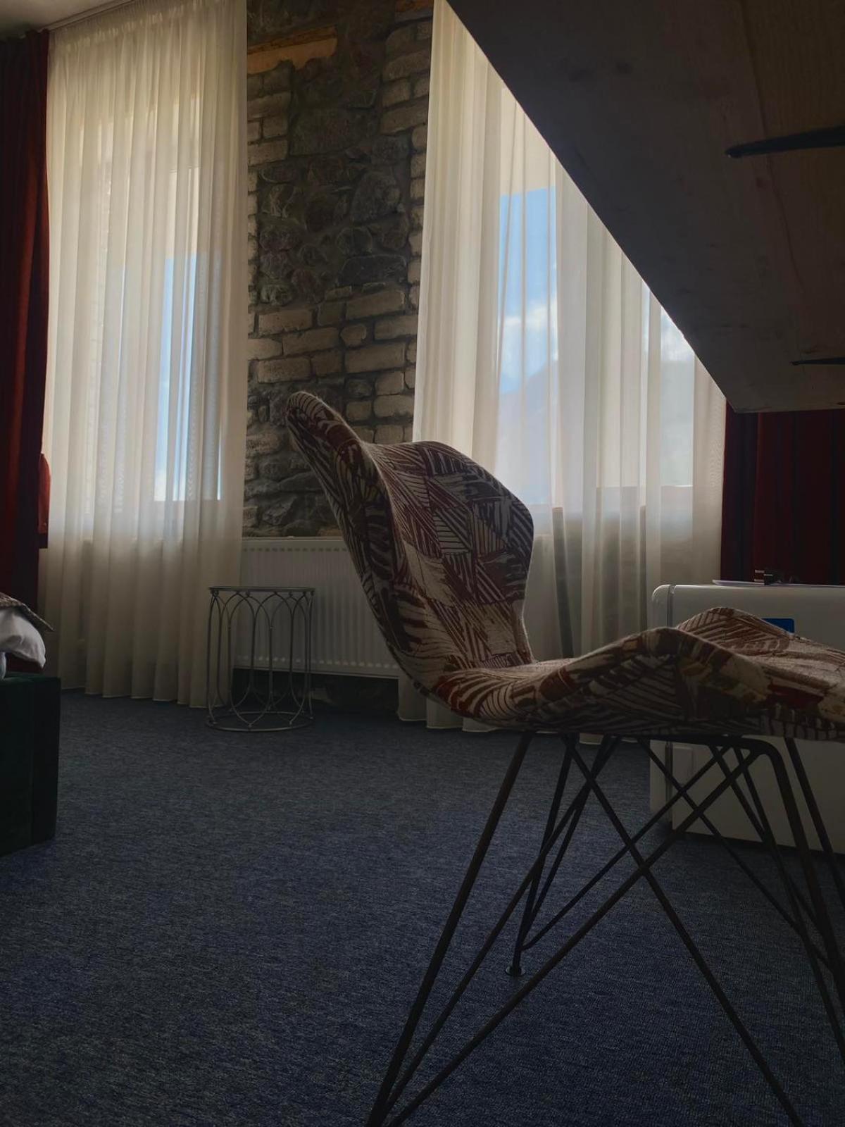 Mood Hotel Kazbegi Exterior foto