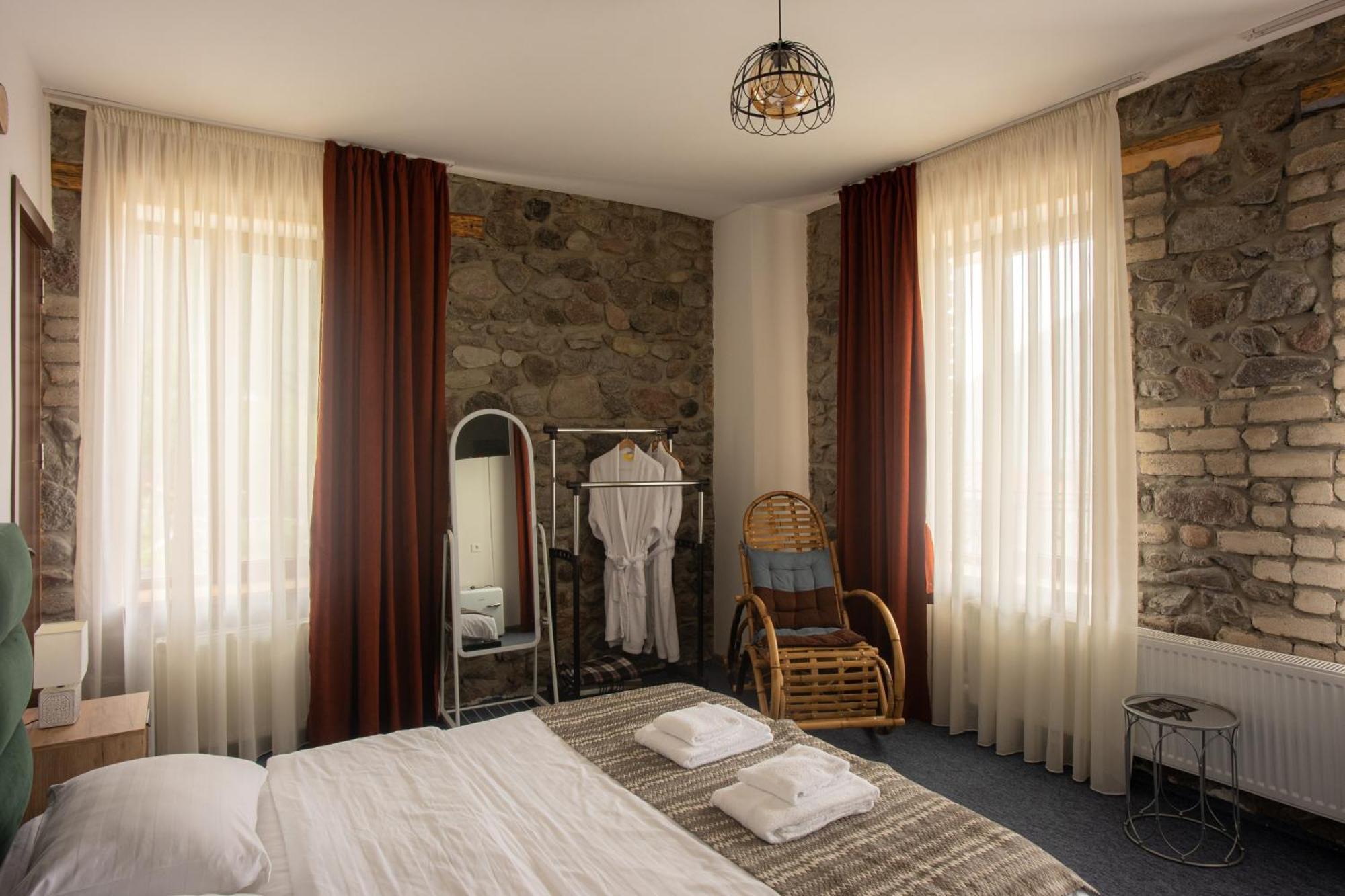 Mood Hotel Kazbegi Exterior foto